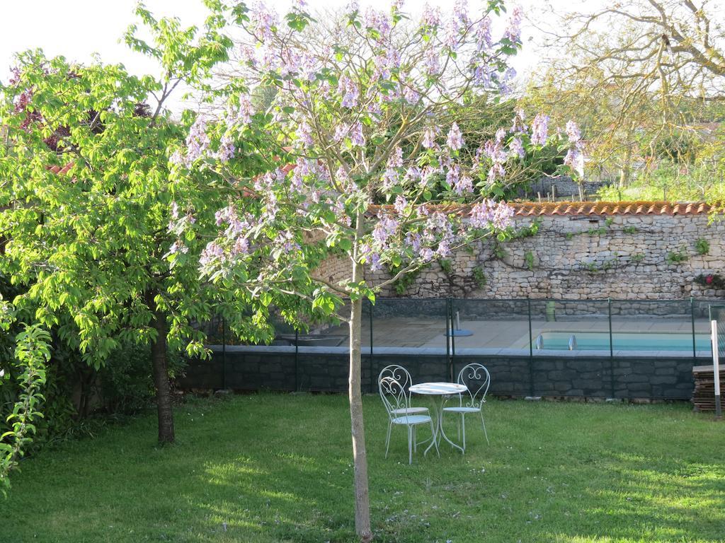 Saint-Aubin-la-Plaine L'Aubinoise B&B 외부 사진