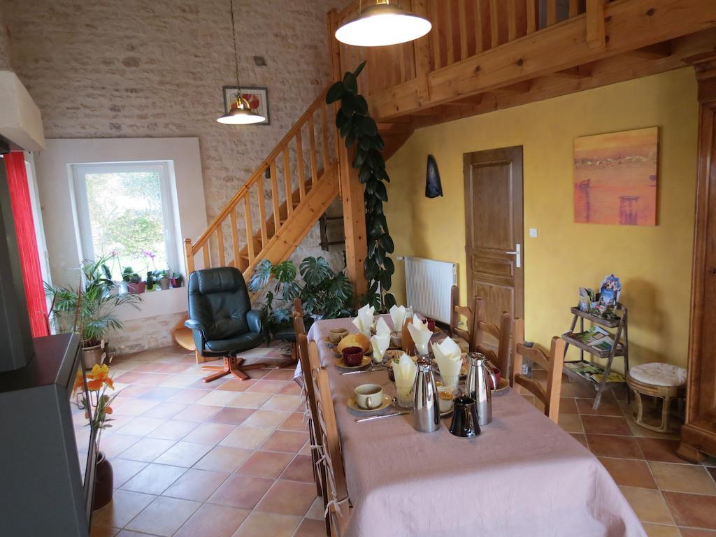 Saint-Aubin-la-Plaine L'Aubinoise B&B 외부 사진