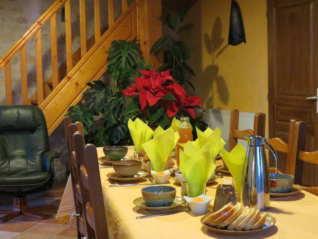 Saint-Aubin-la-Plaine L'Aubinoise B&B 외부 사진